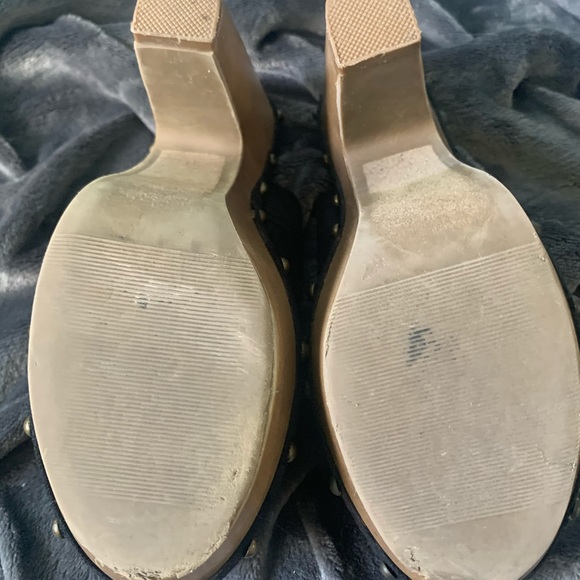 🌹 4/$30 SODA 5” Heeled Clogs - Picture 4 of 7